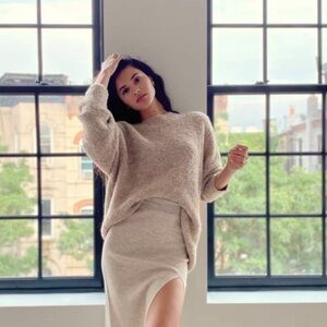 Aritzia Wilfred Seissan Oversize Alpaca Sweater Sz 2